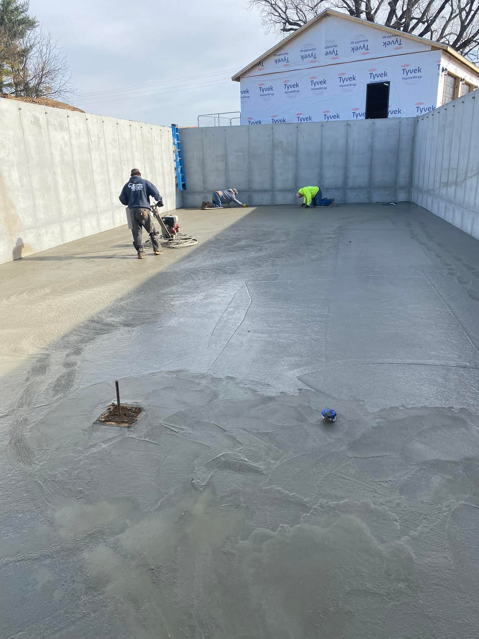 Basement foundation floor pour